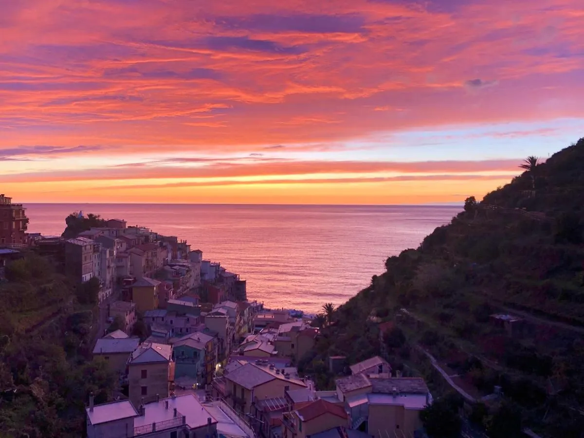 Apartment L' Attico Giallo Oro Di Giulia Manarola