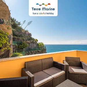  Apartment Queen Of Sea Gold, Terre Marine